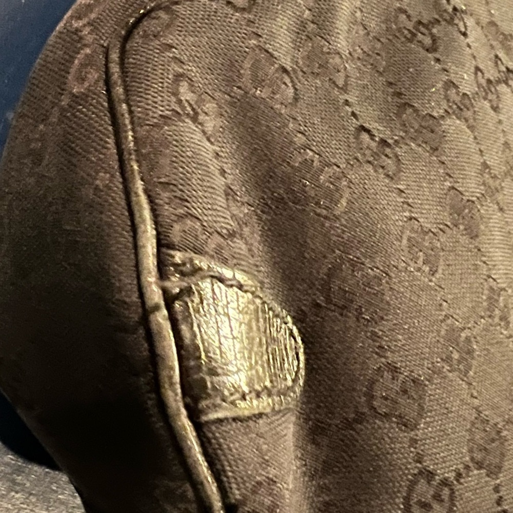 Gucci Black Classic Canvas GG Print Shoulder Bag - Picture 15 of 15